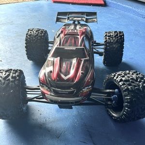 Traxxas E-Revo 1ST Gen 1/8 Brushless W/ Upgrades